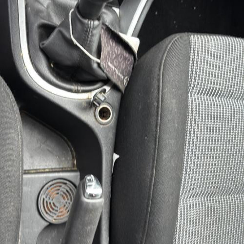 Vitre arriere droit PEUGEOT 307 Photo n°20
