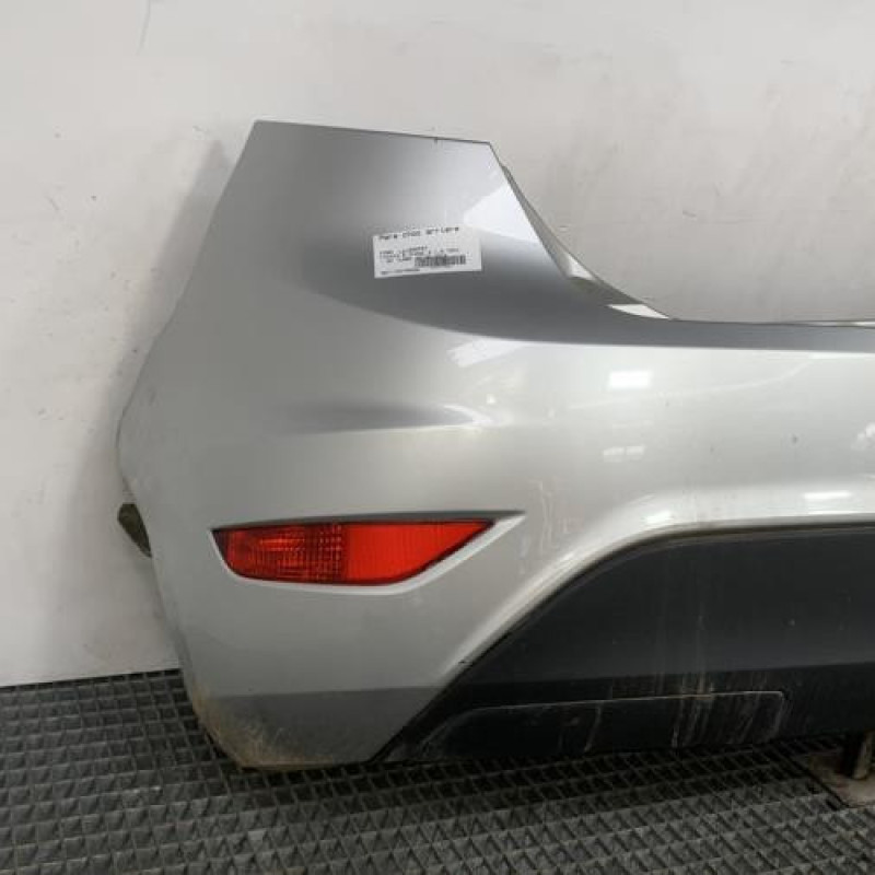 Pare choc arriere FORD FIESTA 6 Photo n°7