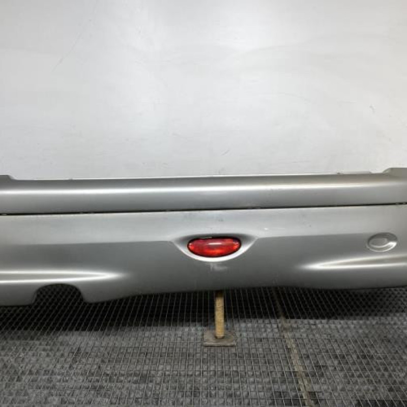 Pare choc arriere PEUGEOT 206 Photo n°3