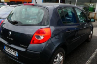 Pare choc avant RENAULT CLIO 3
