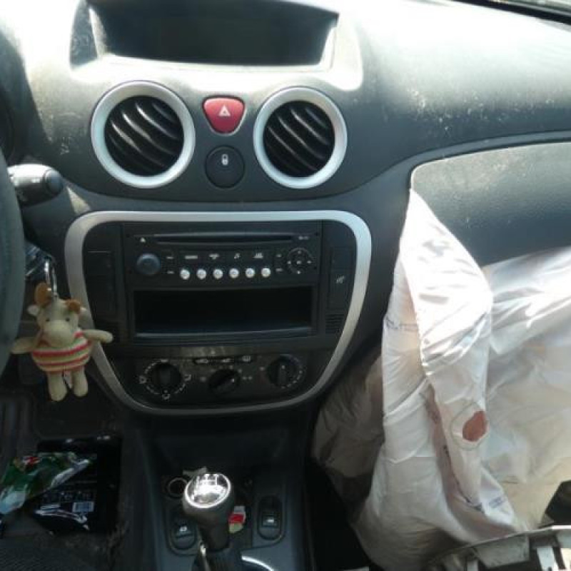 Pare choc arriere CITROEN C3 1 Photo n°12