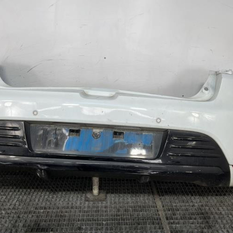 Pare choc arriere RENAULT CLIO 4 Photo n°1