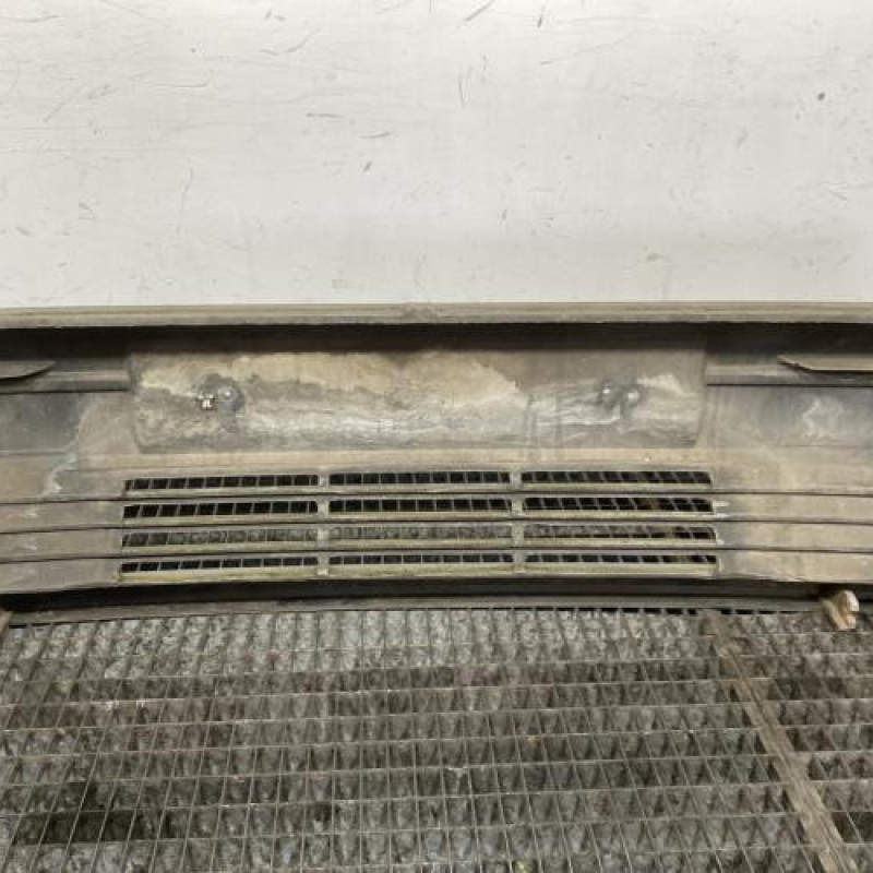 Pare choc avant RENAULT SUPER 5 Photo n°5