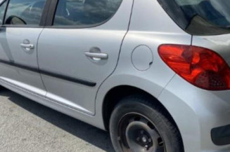 Pare choc avant PEUGEOT 207