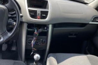 Pare choc avant PEUGEOT 207