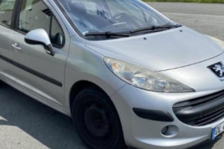 Pare choc avant PEUGEOT 207