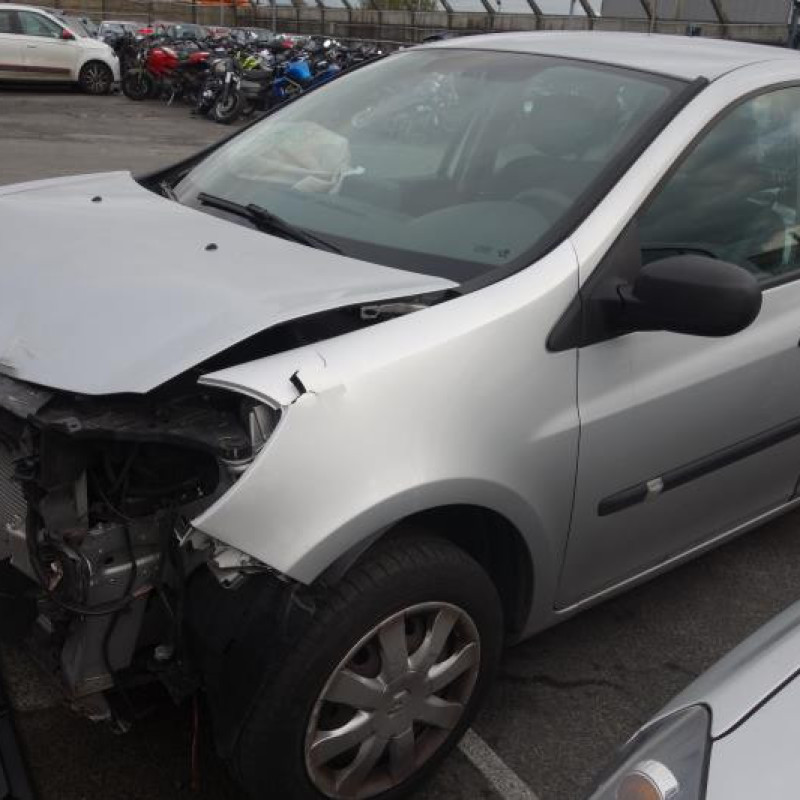 Renfort pare choc arriere (traverse) RENAULT CLIO 3 Photo n°2