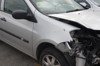Renfort pare choc arriere (traverse) RENAULT CLIO 3