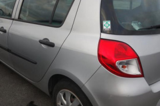 Renfort pare choc arriere (traverse) RENAULT CLIO 3