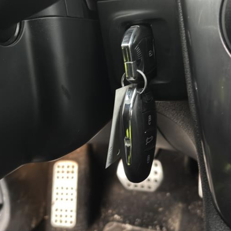 Compresseur clim DS DS5 Photo n°18