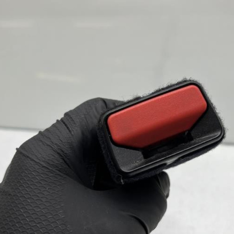 Attache ceinture avant gauche PEUGEOT 308 2 SW Photo n°2