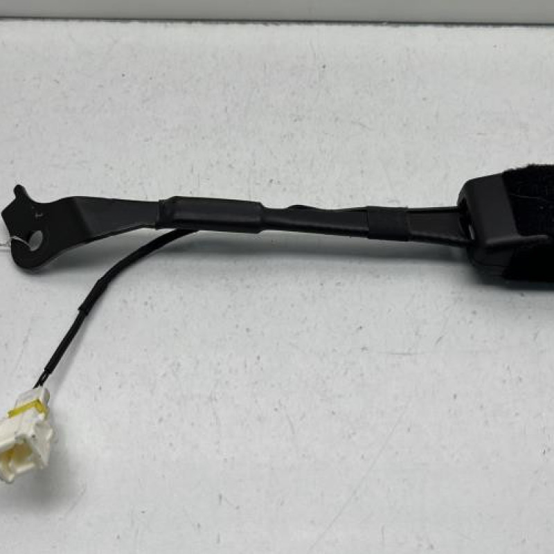 Attache ceinture avant gauche PEUGEOT 308 2 SW Photo n°4