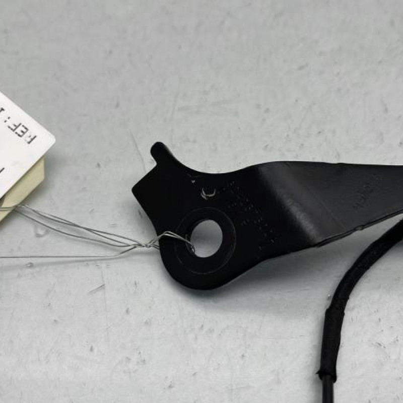 Attache ceinture avant gauche PEUGEOT 308 2 SW Photo n°5
