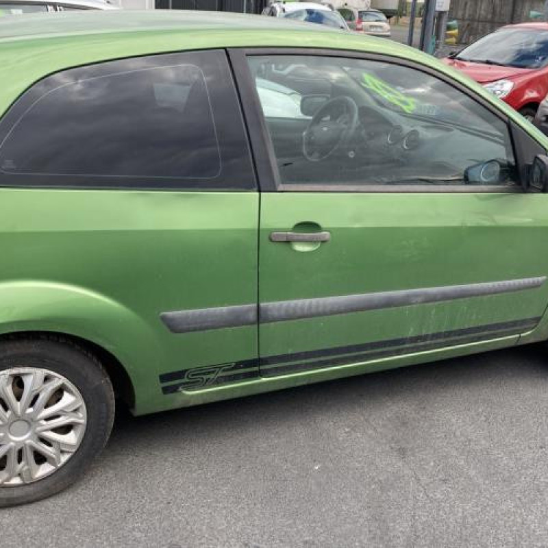 Aile avant droit FORD FIESTA 5 Photo n°10