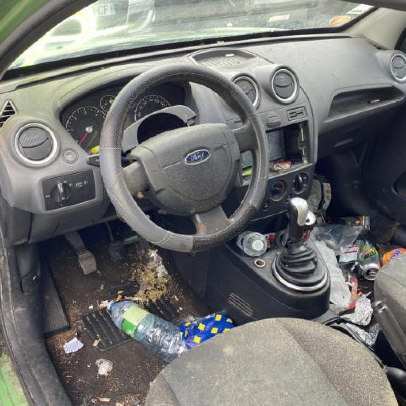 Aile avant droit FORD FIESTA 5 Photo n°13