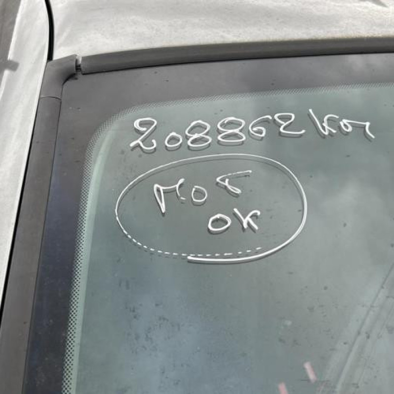 Capot RENAULT CLIO 2 Photo n°13