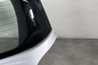 Malle/Hayon arriere RENAULT CLIO 3