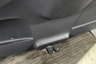 Malle/Hayon arriere RENAULT CLIO 3