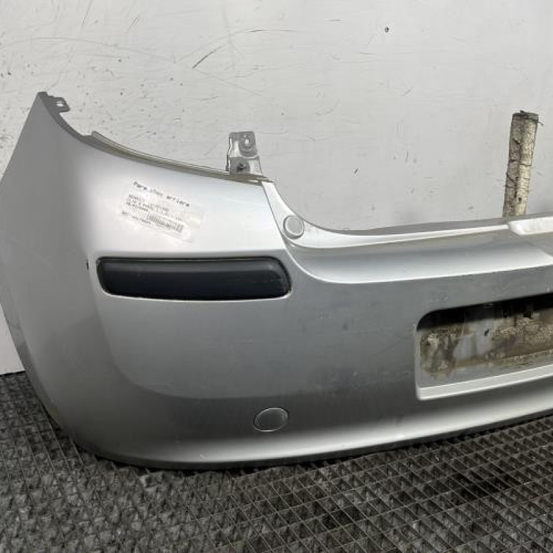 Pare choc arriere RENAULT CLIO 3 Photo n°2