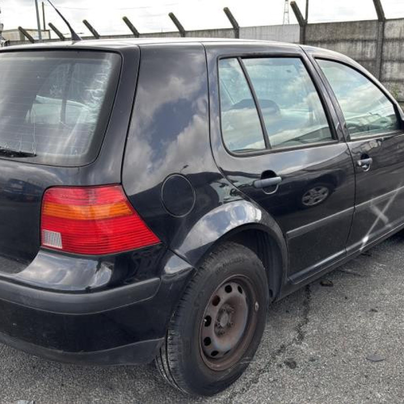 Capot VOLKSWAGEN GOLF 4 Photo n°12