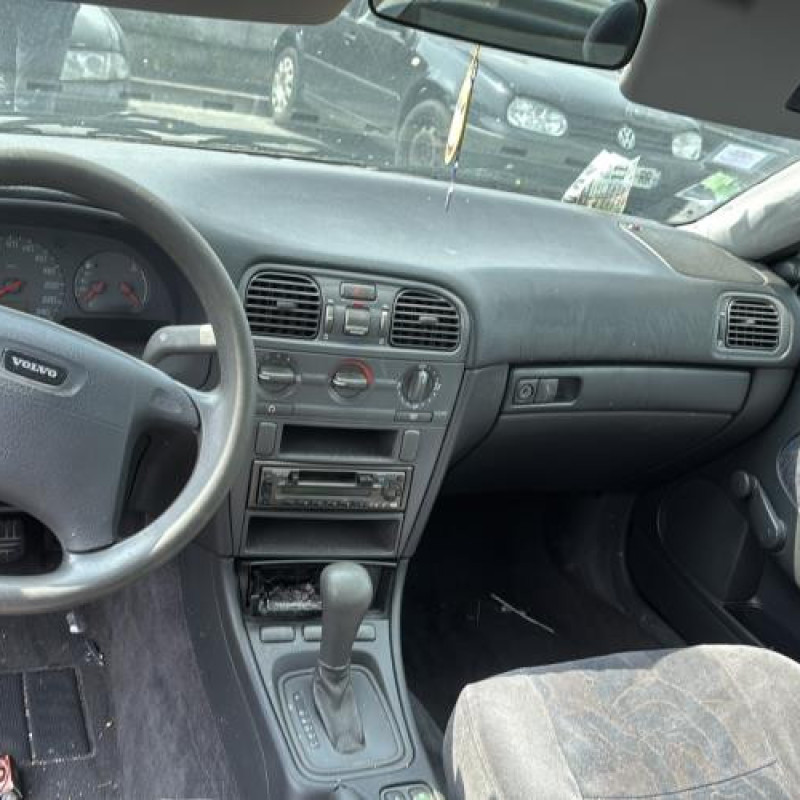 Moteur essuie glace avant VOLVO S 40 1 Photo n°18