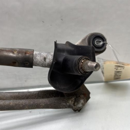 Moteur essuie glace avant TOYOTA YARIS 2