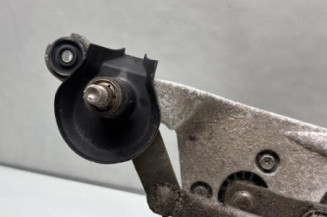 Moteur essuie glace avant TOYOTA YARIS 2