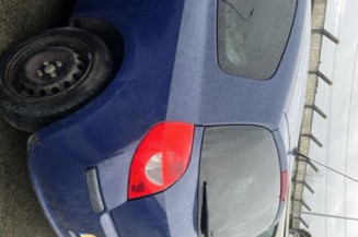 Pare choc arriere RENAULT CLIO 3