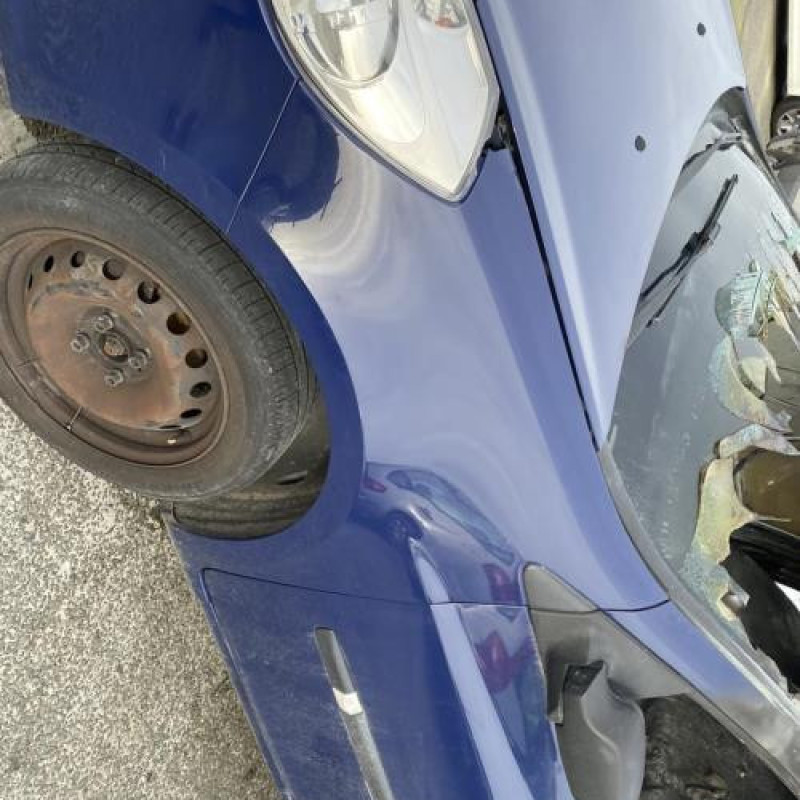 Pare choc arriere RENAULT CLIO 3 Photo n°16