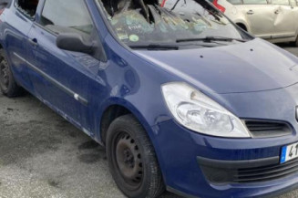 Pare choc arriere RENAULT CLIO 3