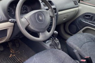 Pare choc avant RENAULT CLIO 2