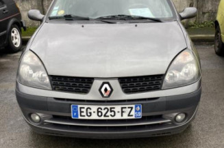 Pare choc avant RENAULT CLIO 2