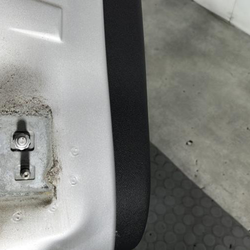 Porte arriere droit RENAULT CLIO 3 Photo n°4