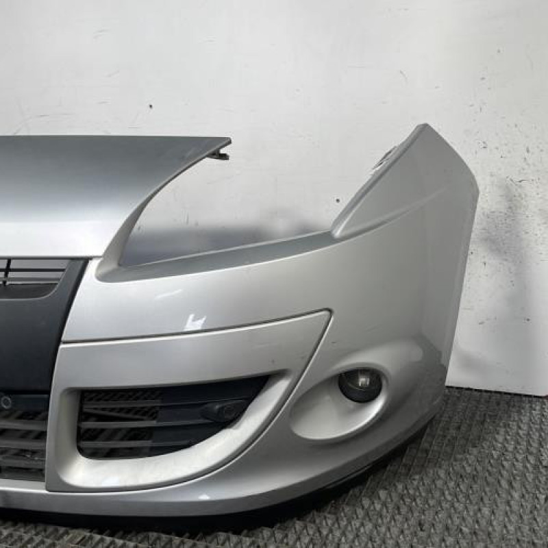 Pare choc avant RENAULT SCENIC 3 Photo n°3