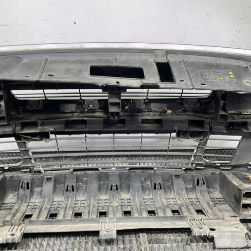 Pare choc avant RENAULT SCENIC 3 Photo n°7