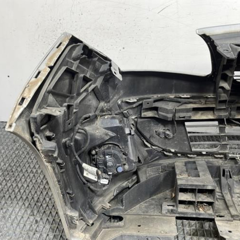 Pare choc avant RENAULT SCENIC 3 Photo n°8