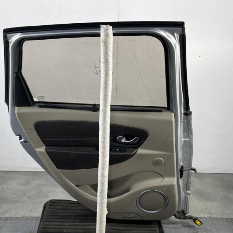 Porte arriere gauche RENAULT SCENIC 3 Photo n°7