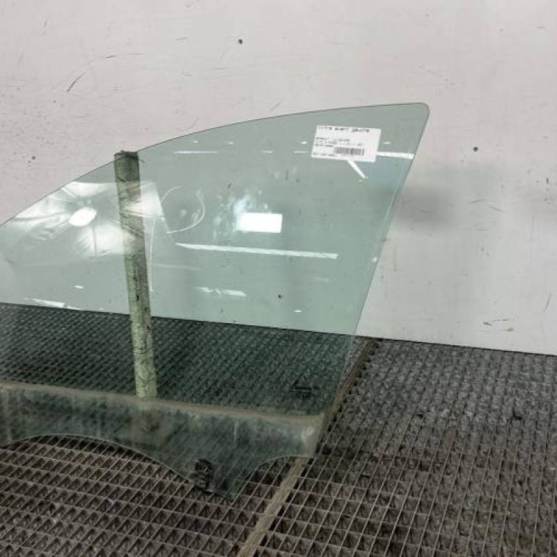 Vitre avant gauche RENAULT CLIO 3 Photo n°3