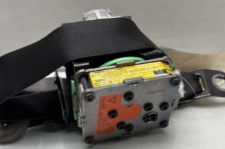 Pretensionneur de ceinture avant gauche TOYOTA YARIS 2 Photo n°1