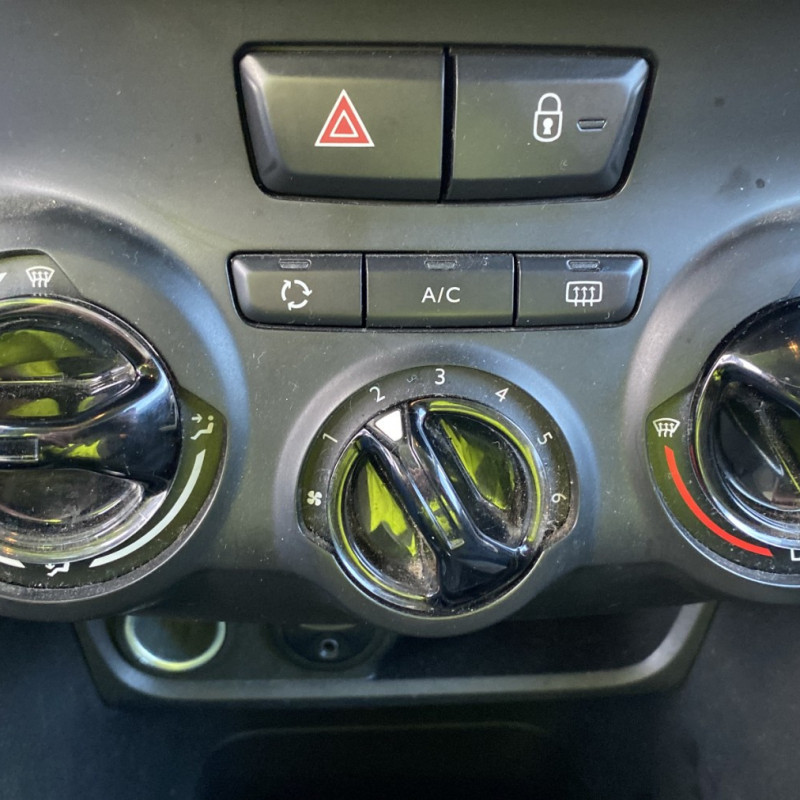 PEUGEOT 2008 1 PHASE 1 1.6 BLUE HDI - 8V TURBO Photo n°16