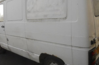 Aile avant droit RENAULT TRAFIC 1