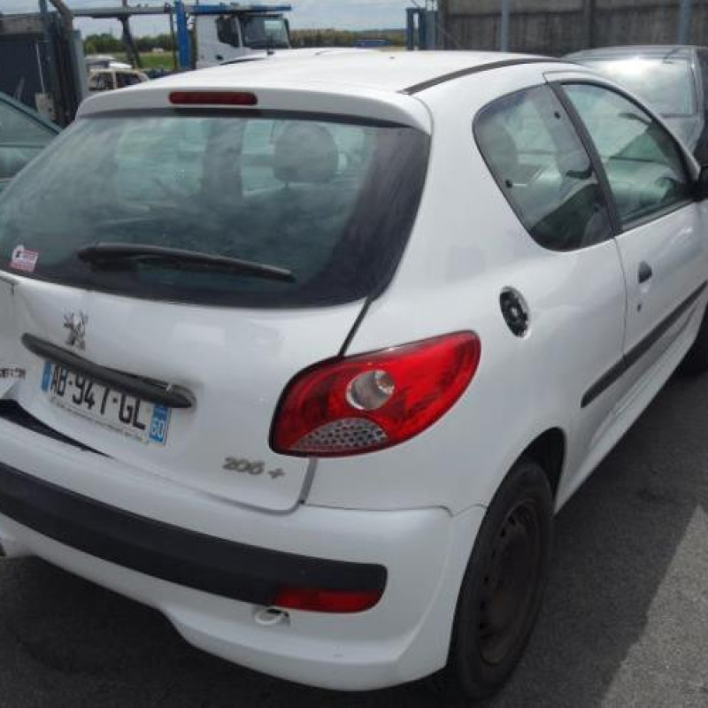 Aile avant droit PEUGEOT 206+ Photo n°8