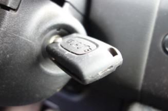Aile avant droit CITROEN C4 1