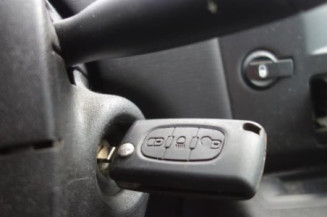 Aile avant droit CITROEN C4 1