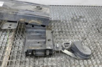 Renfort pare choc avant (traverse) FORD FIESTA 6