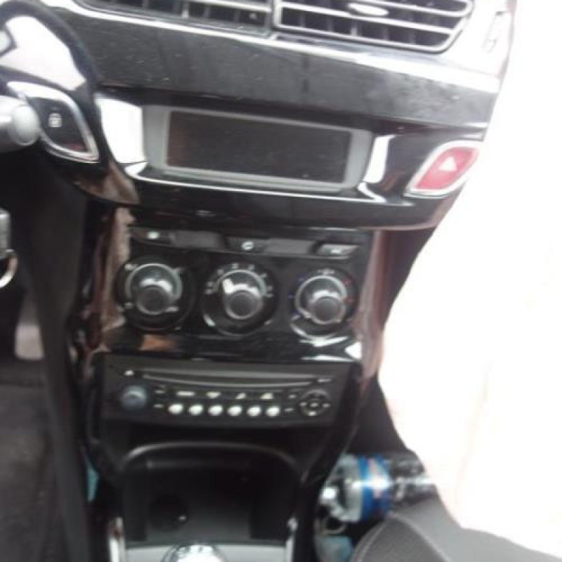 Porte avant gauche CITROEN C3 2 Photo n°7