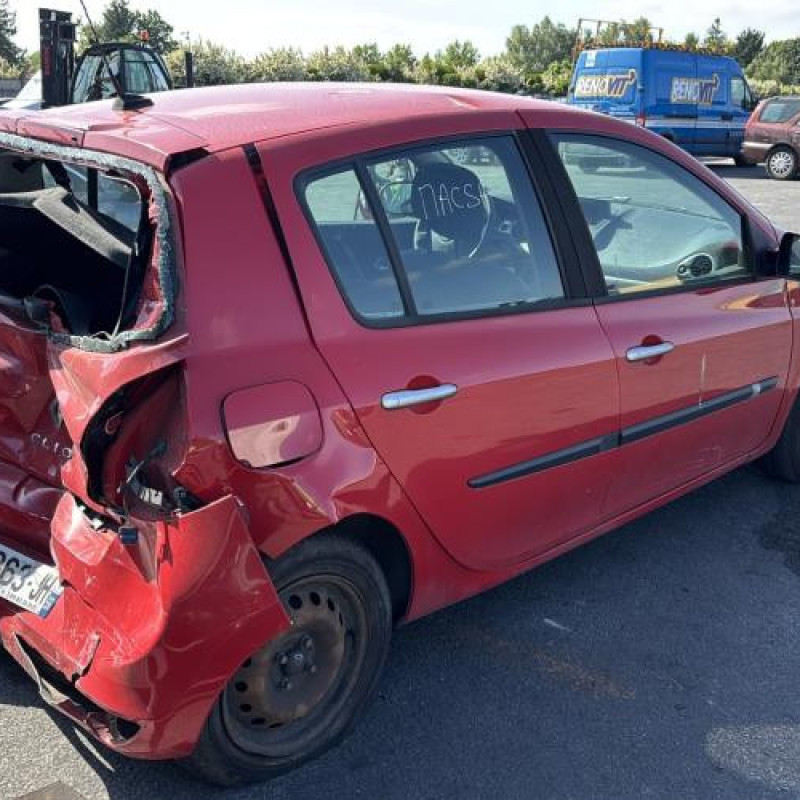 Porte avant droit RENAULT CLIO 3 Photo n°9