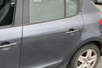 Vitre avant gauche RENAULT MEGANE 3