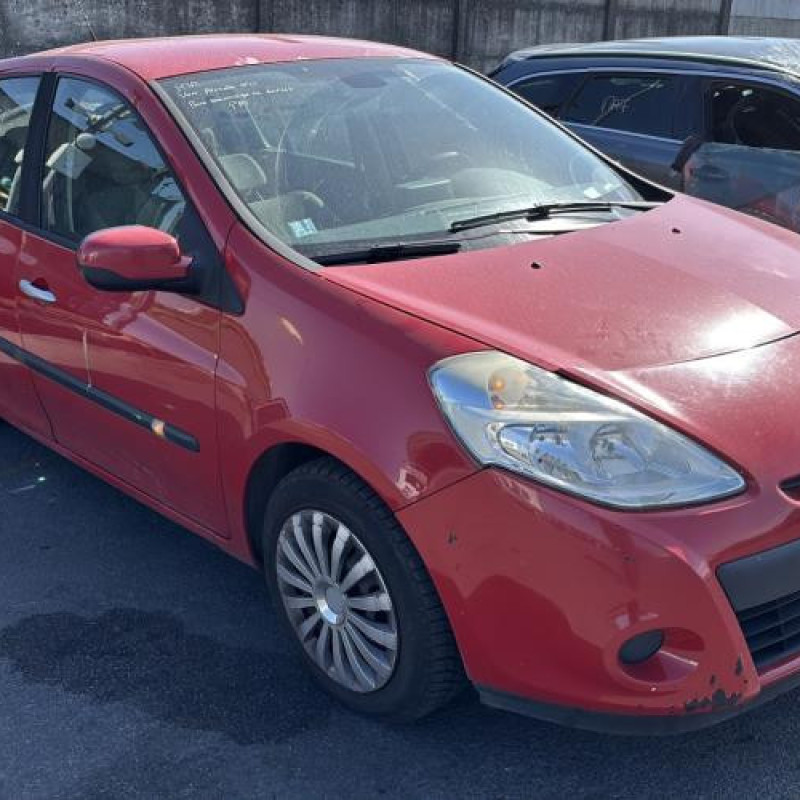 Vitre arriere gauche RENAULT CLIO 3 Photo n°6