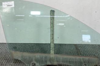Vitre avant droit RENAULT CLIO 3 Photo n°1
